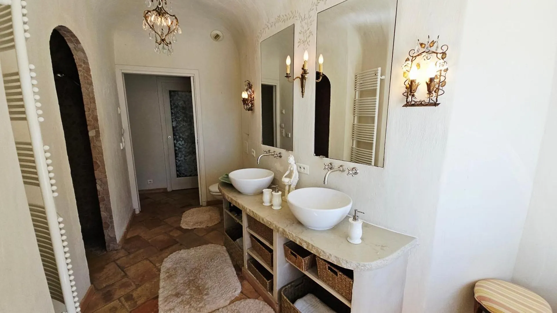 Дом отдыха Charmante Luxusvilla Vue De Reve, Aussergewoehnlich Grosser Pool, Meerblick Теуль-сюр-Мер